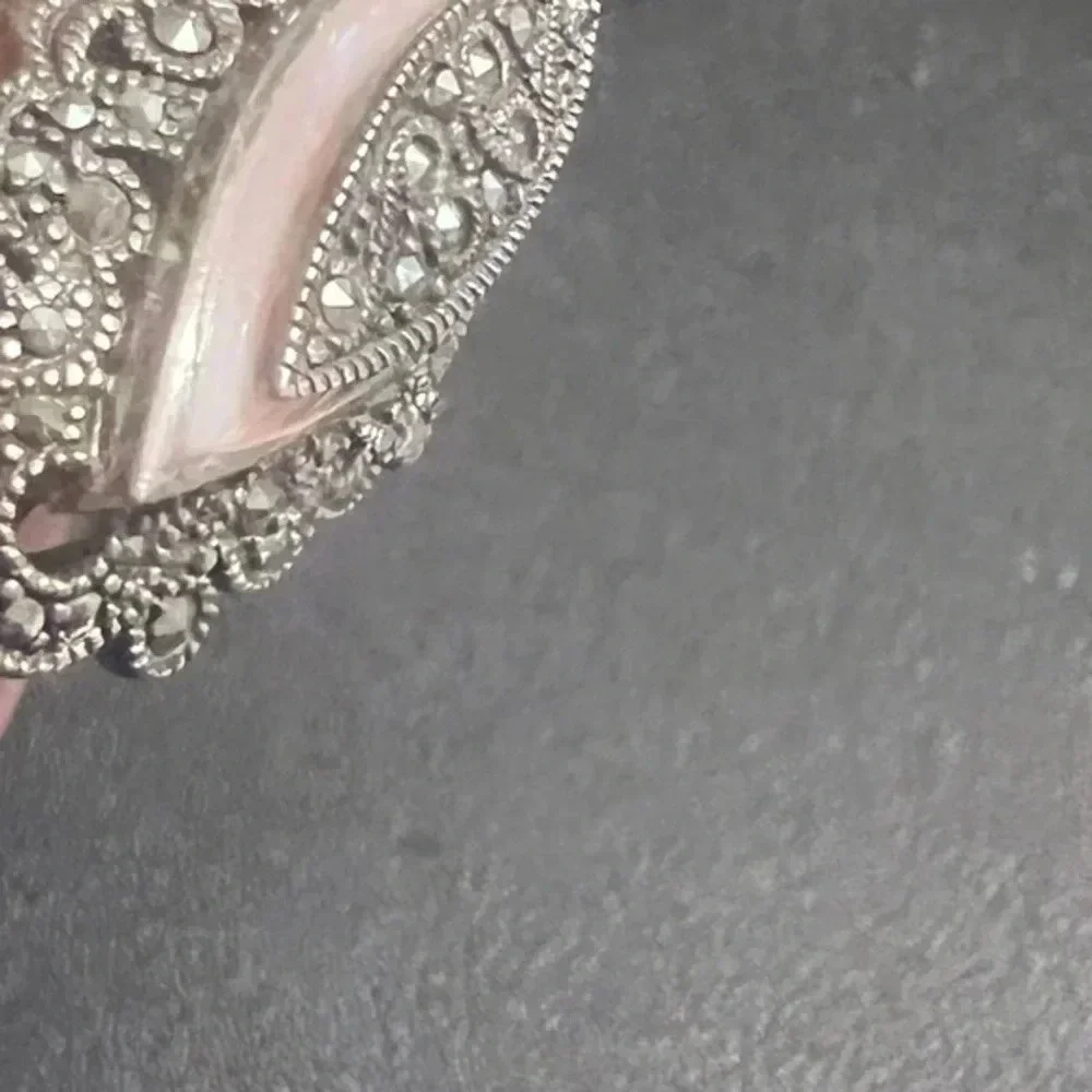 Sterling Silver Openwork Marcasite Shield and Mother of Pearl Cocoon Ring SZ 6